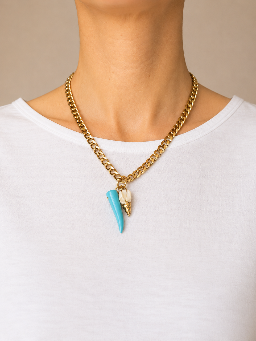 le collier turquesa charm
