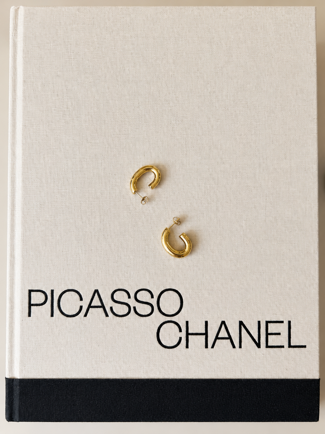 les earrings chunky gold
