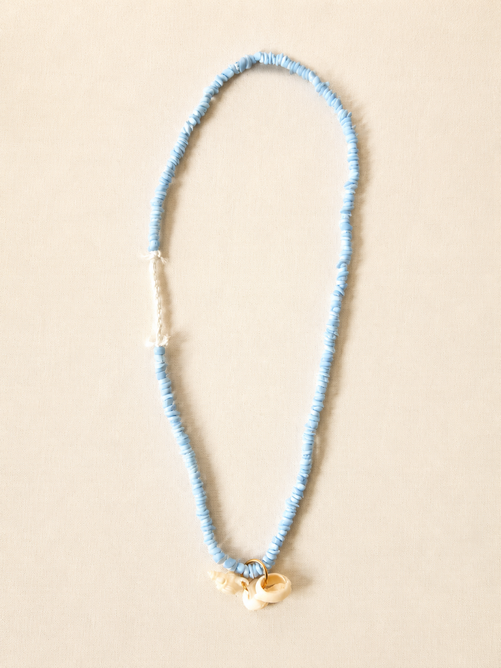 le collier cristal ciel