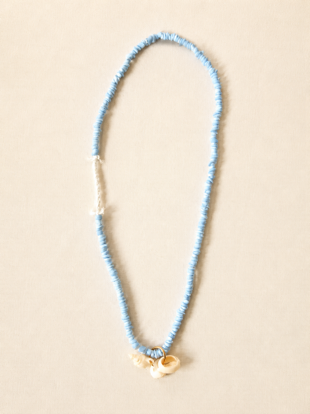 le collier cristal ciel