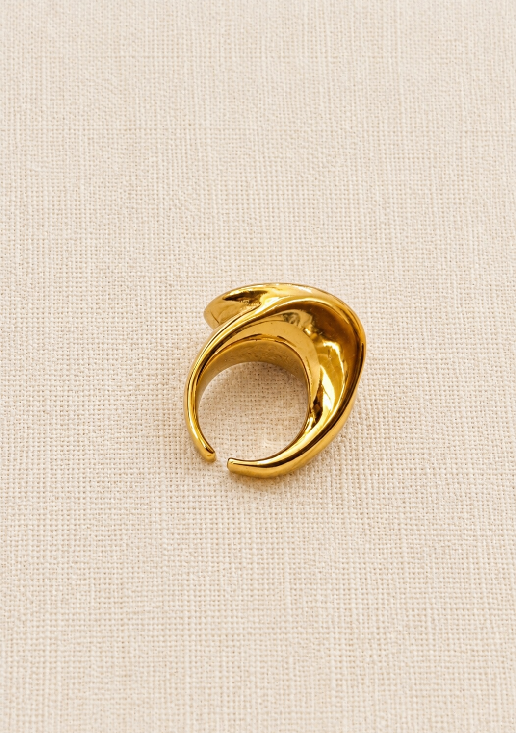 le ring ondulé doré