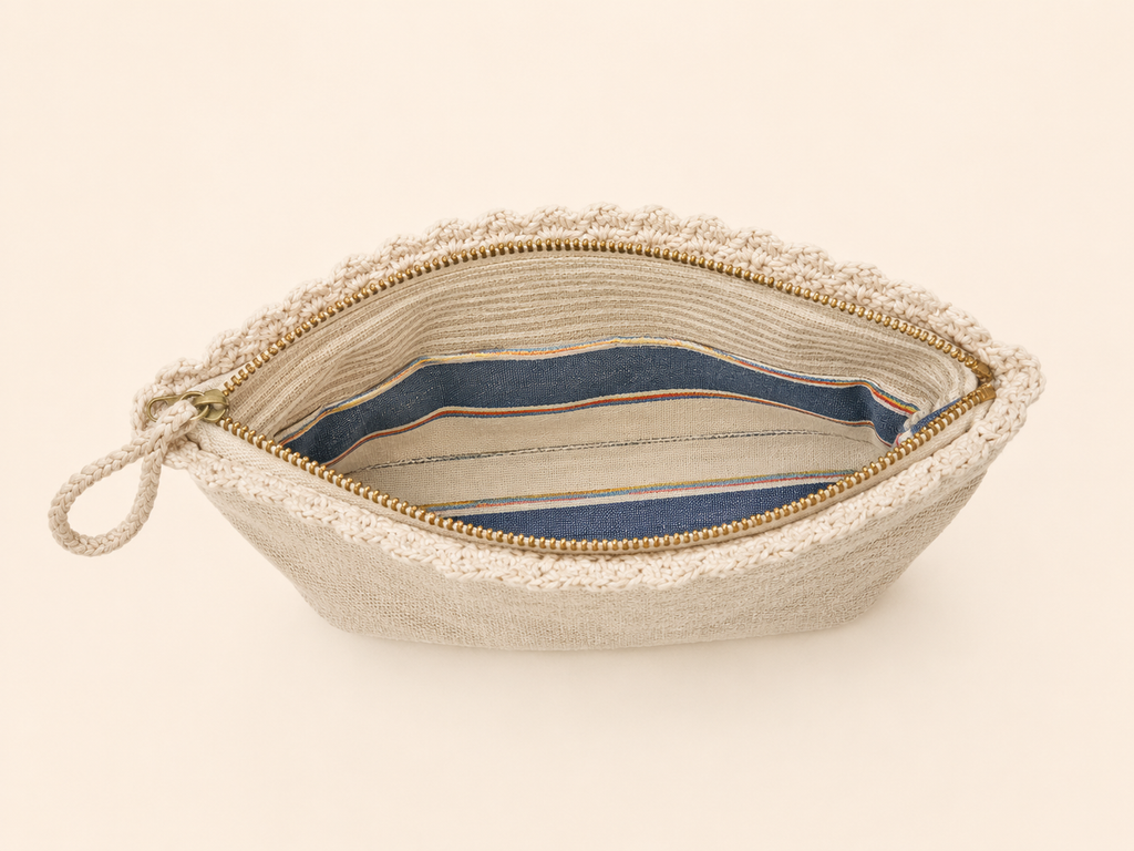 le crochet make up bag