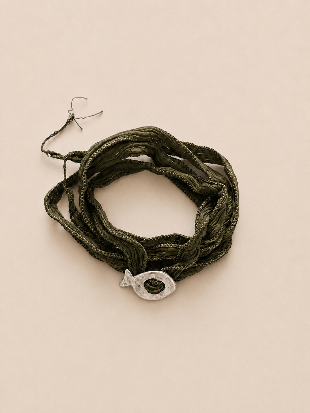 le bracelet poisson caqui