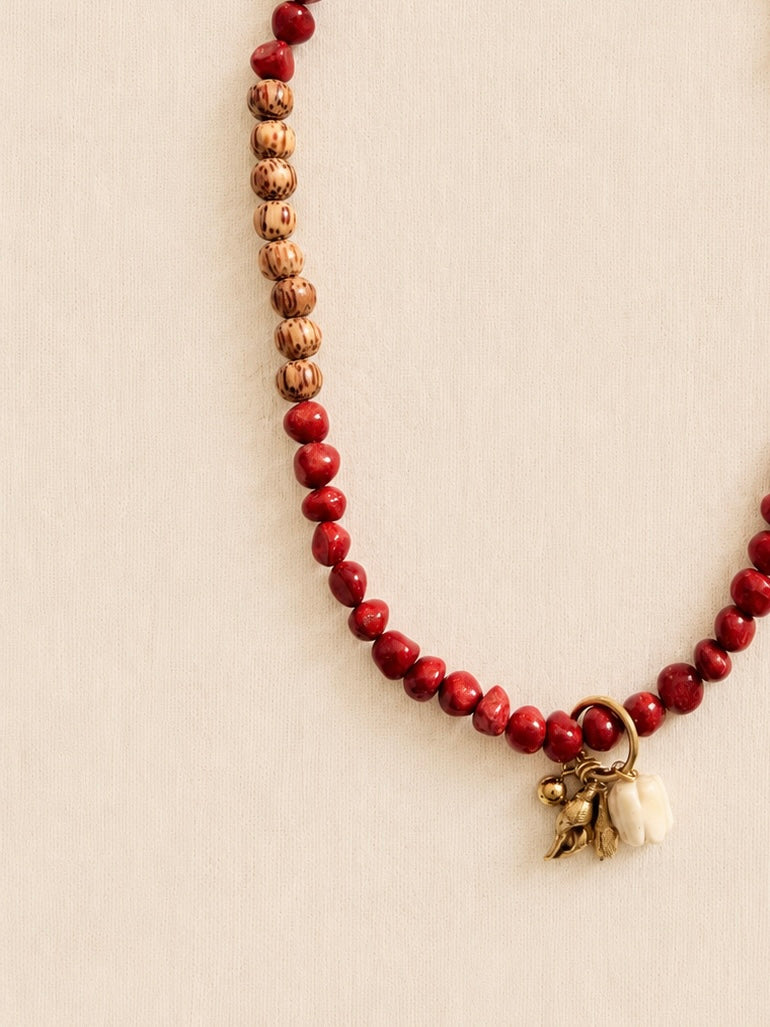 le collier short rouge