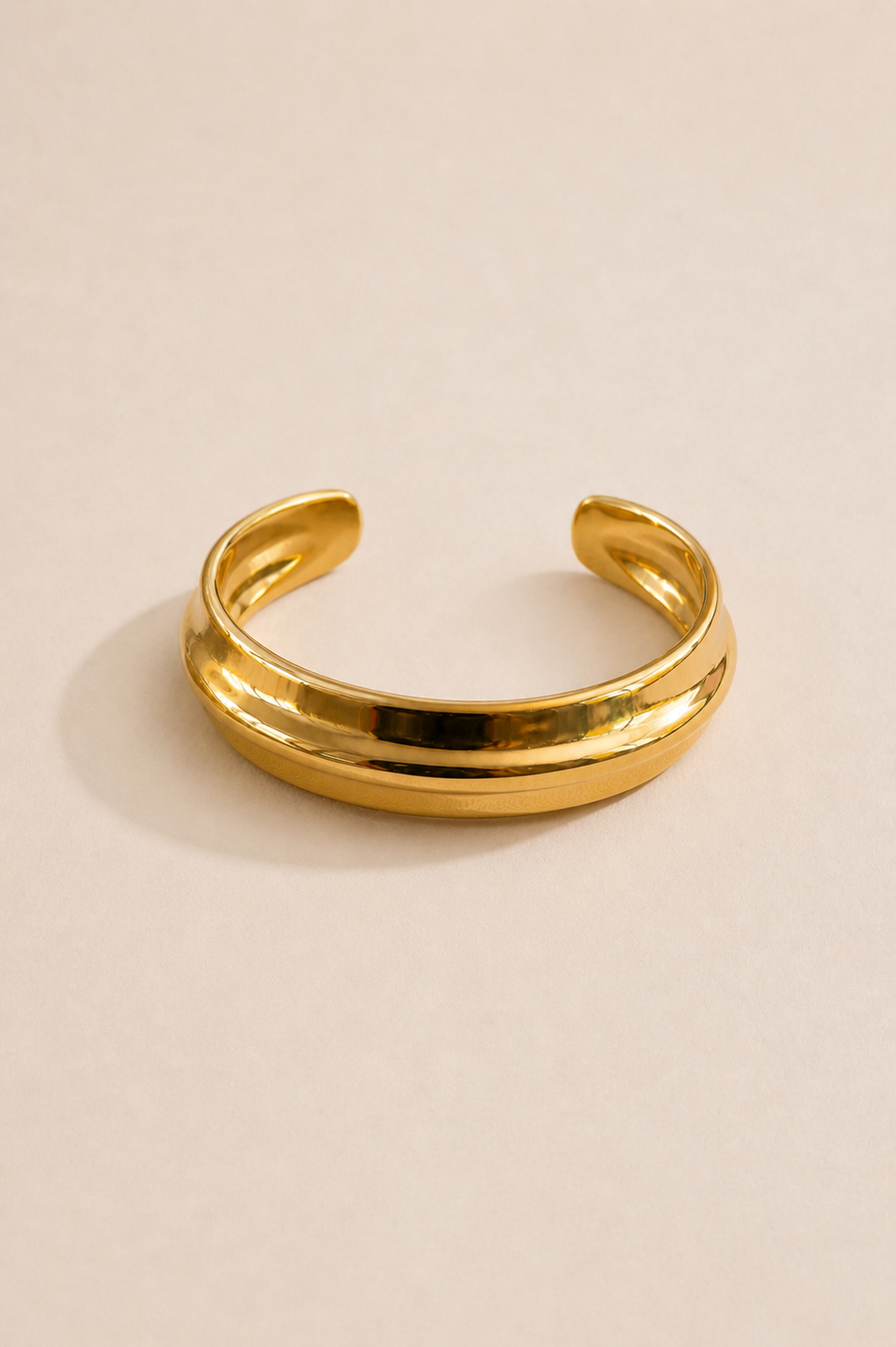 le bracelet cuff doré