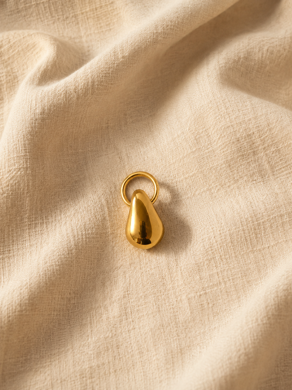 le charm drop gold