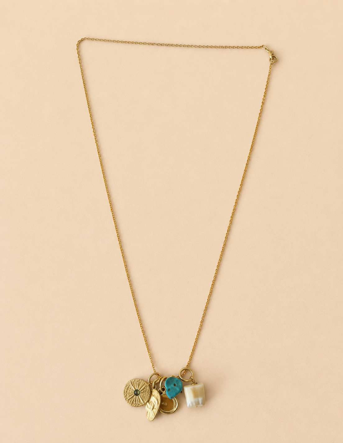 le collier mediterranean charms