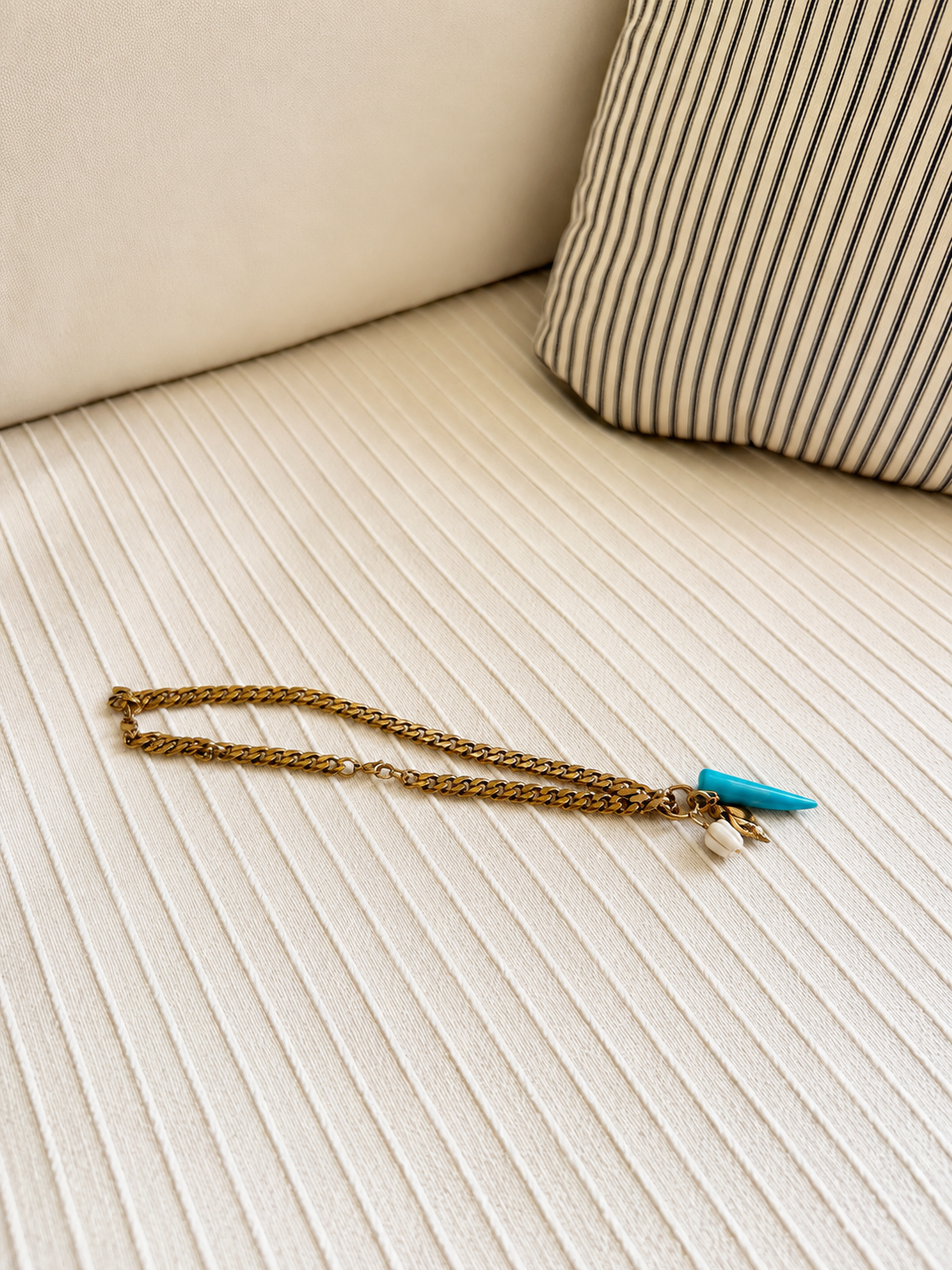 le collier turquesa charm