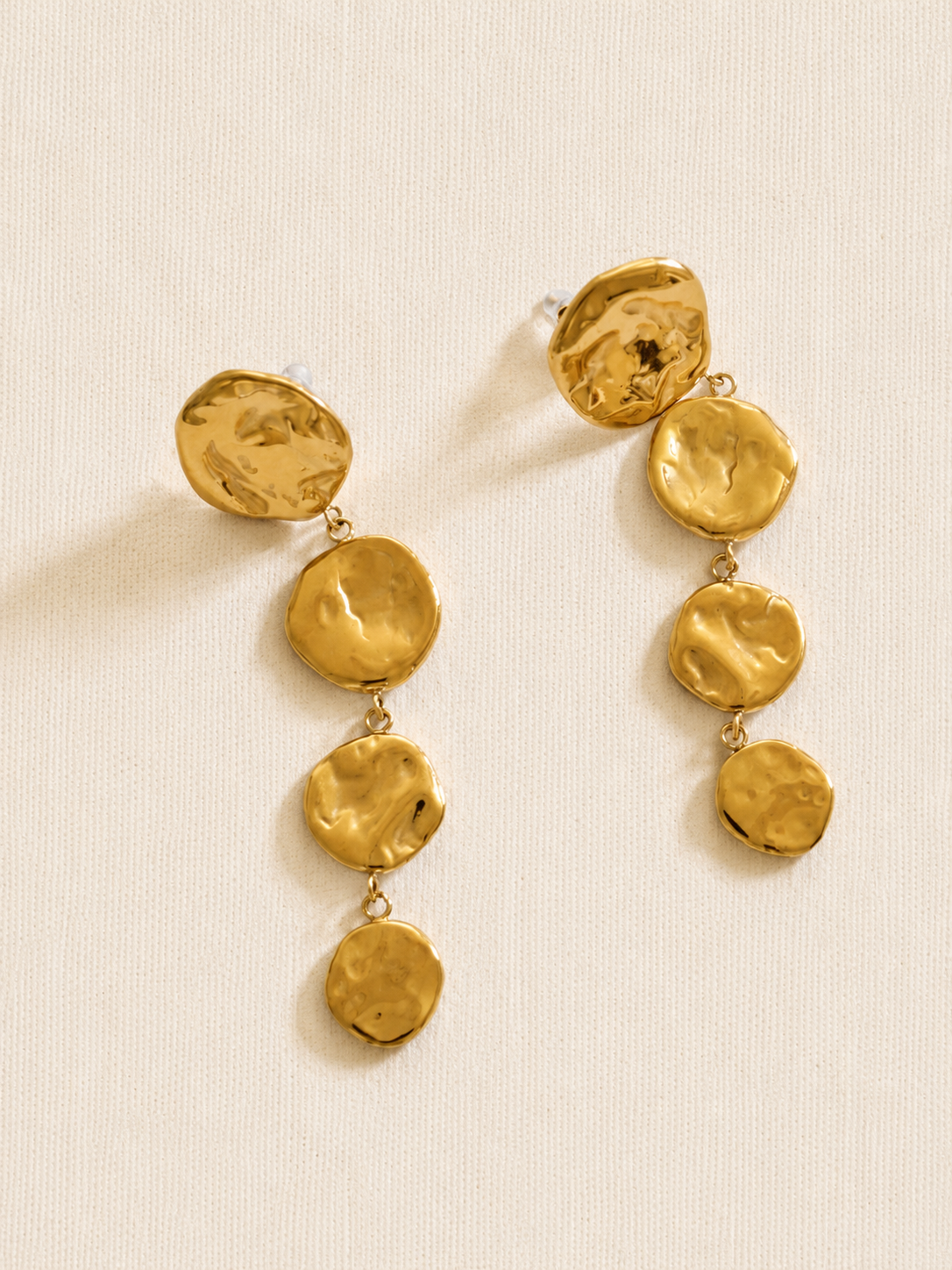 les earrings cascade