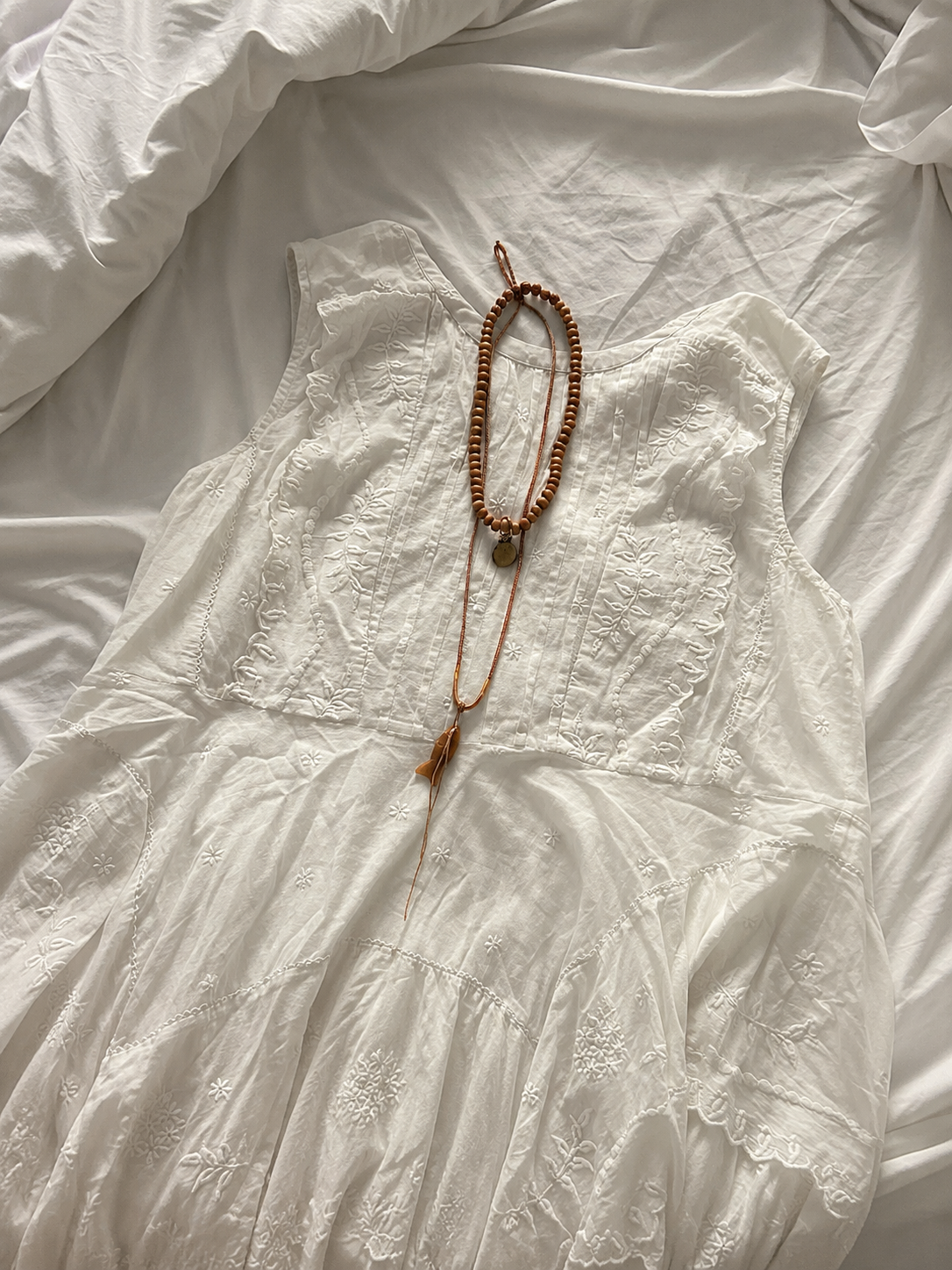 le collier short monedas