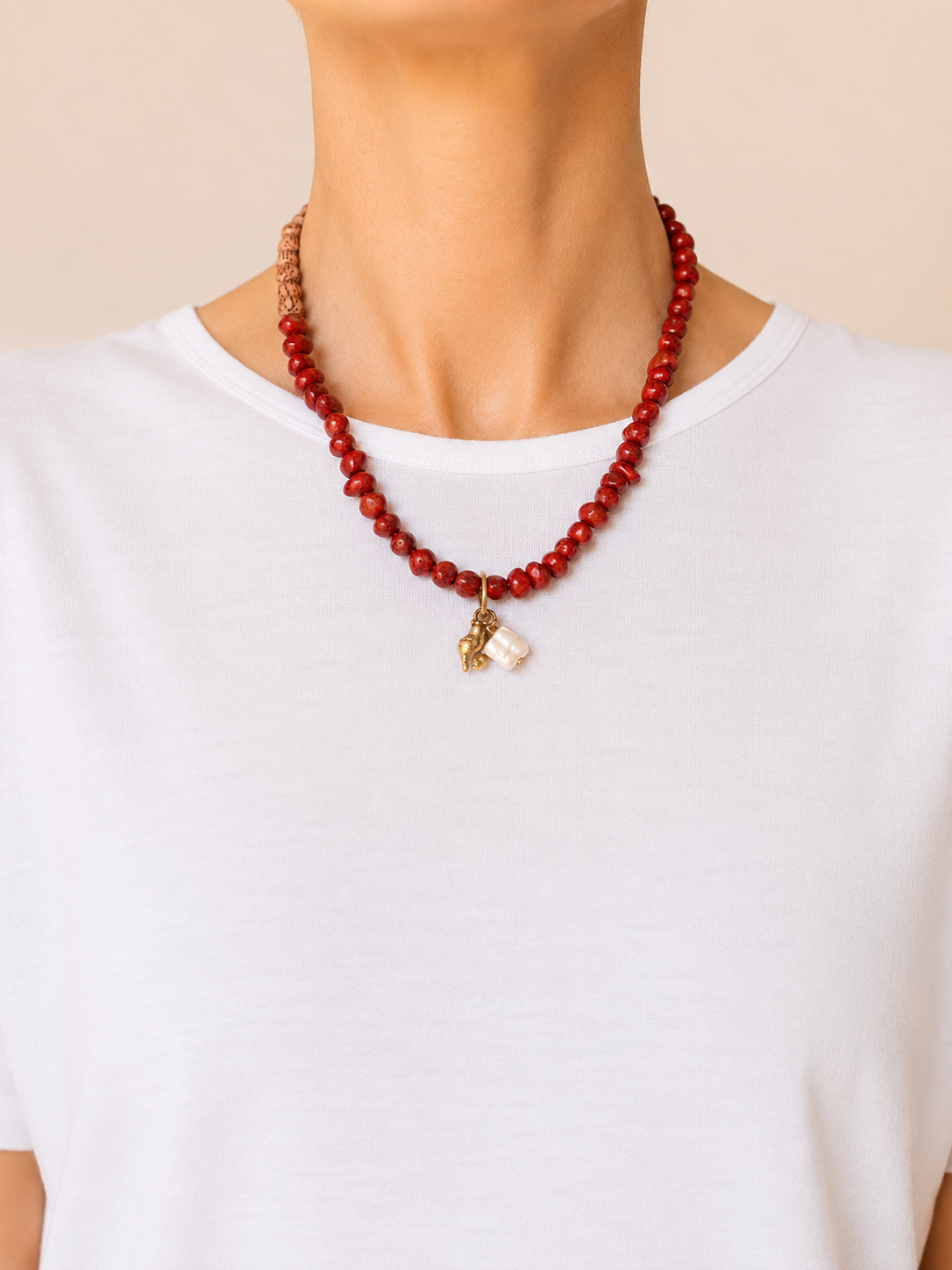 le collier short rouge