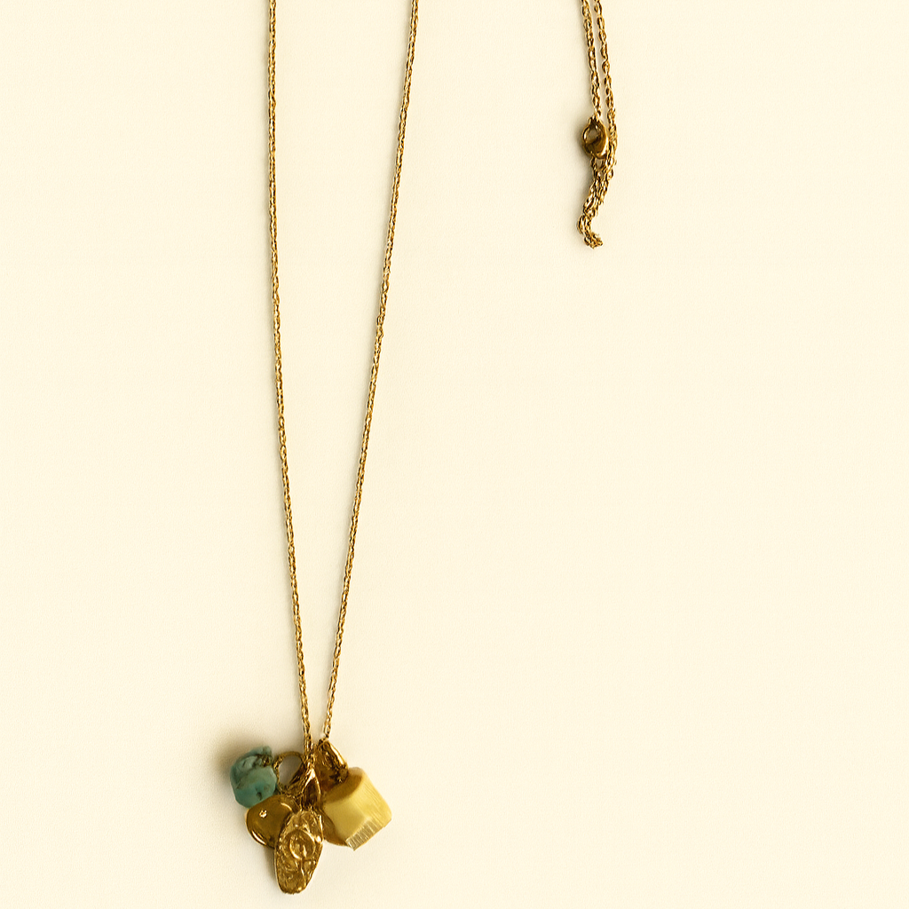 Cadena charms