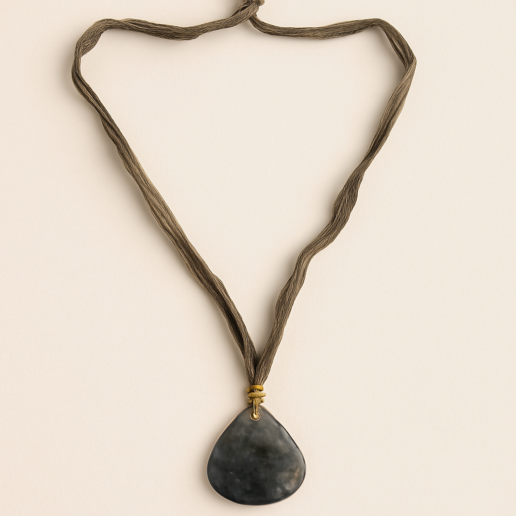Collar Grace Kaki