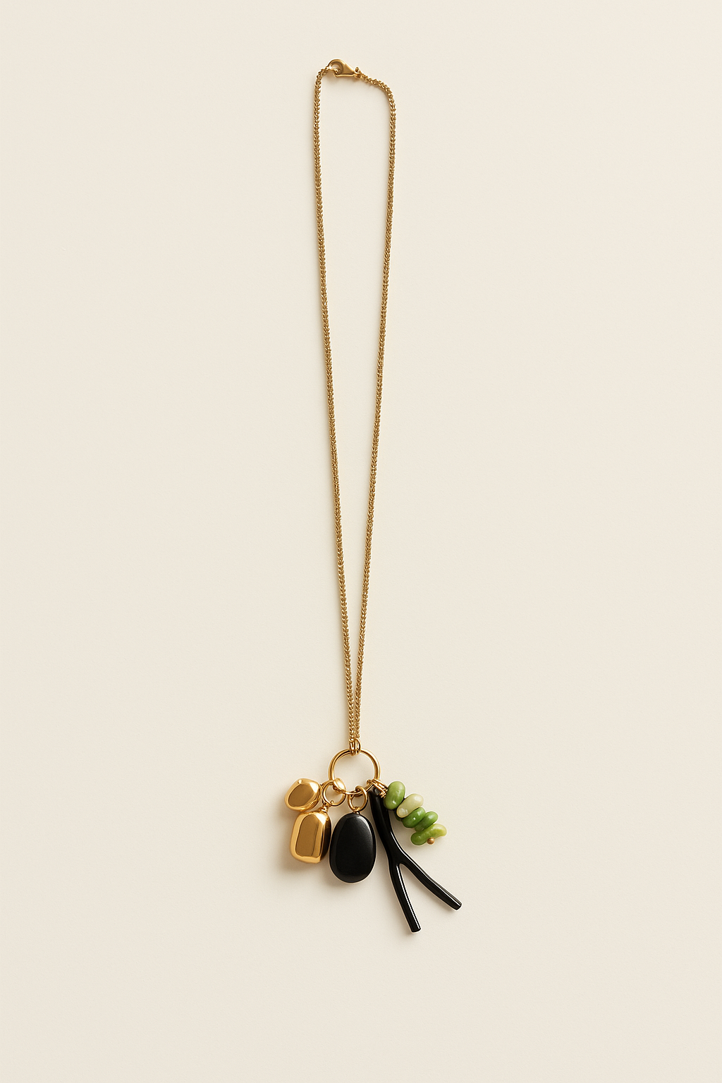 Collar charms negro
