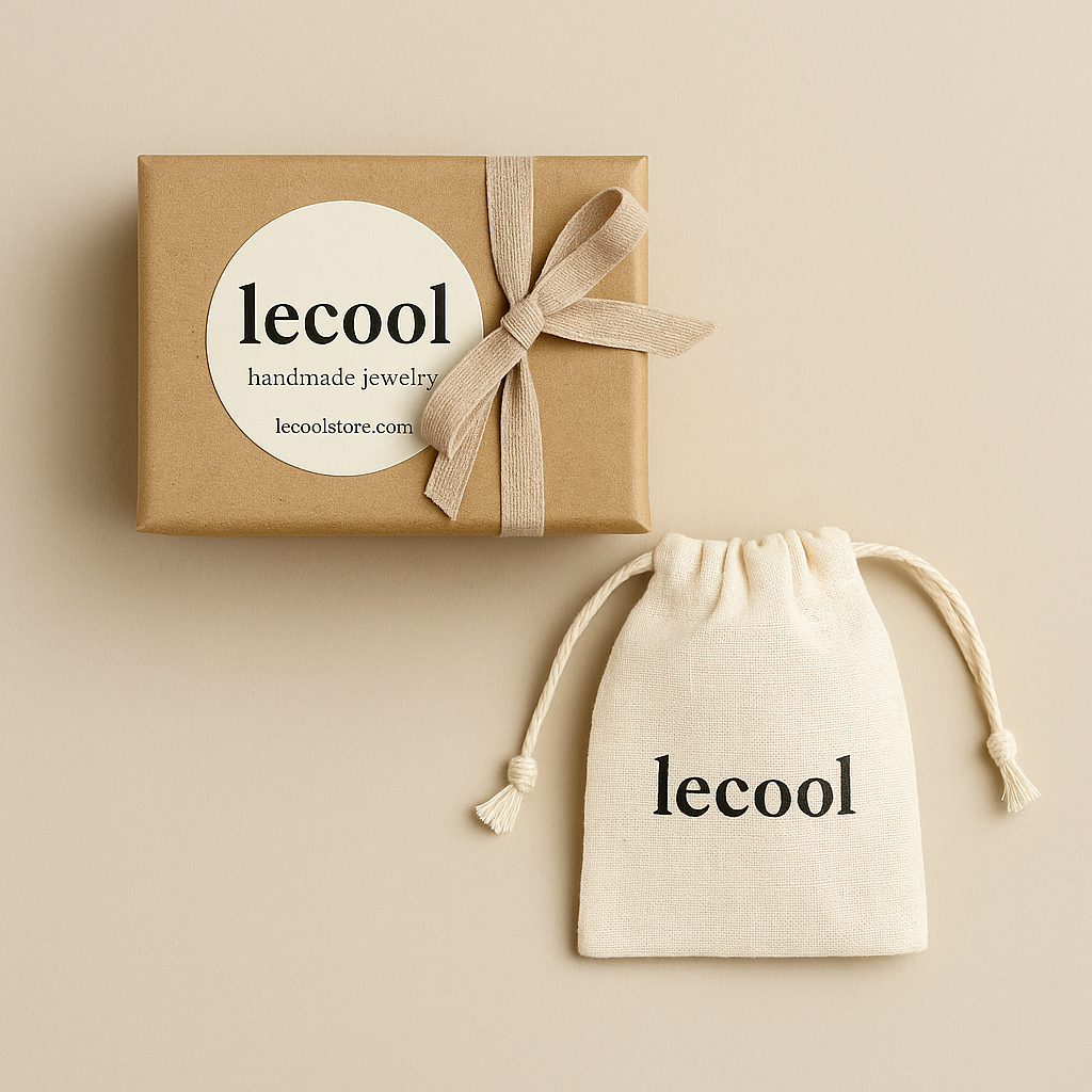 Collar charms brown